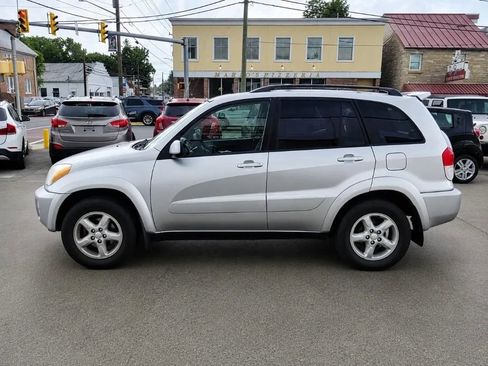 Used 2002 Toyota RAV4 4WD image 4