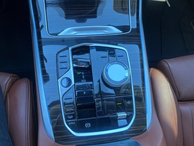 Used 2024 BMW X7 xDrive40i w/ Executive Package AWD/4WD image 18