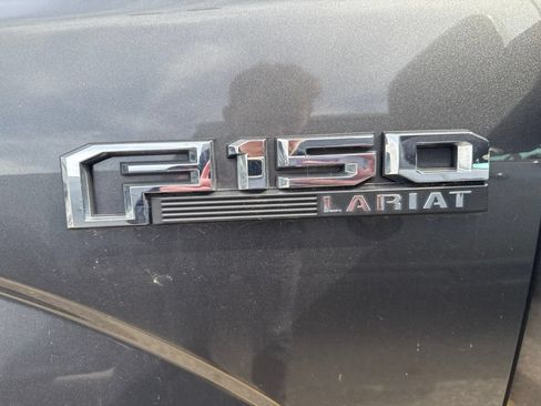 Used 2015 Ford F150 Lariat w/ Equipment Group 502A Luxury AWD/4WD image 9