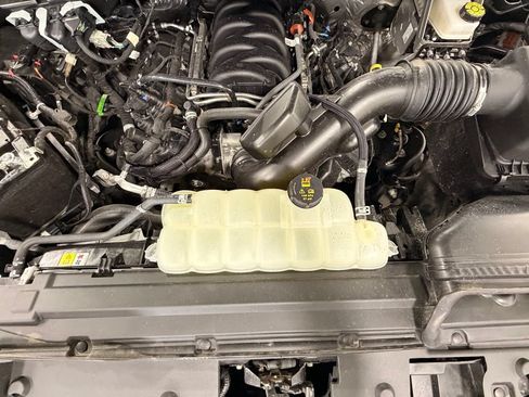 Used 2025 Ford F150 XLT AWD/4WD image 46