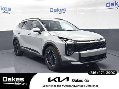 New 2026 Kia Sportage EX w/ EX Panorama Roof Package FWD image 1