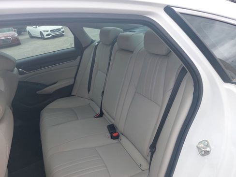 Used 2020 Honda Accord Touring image 14