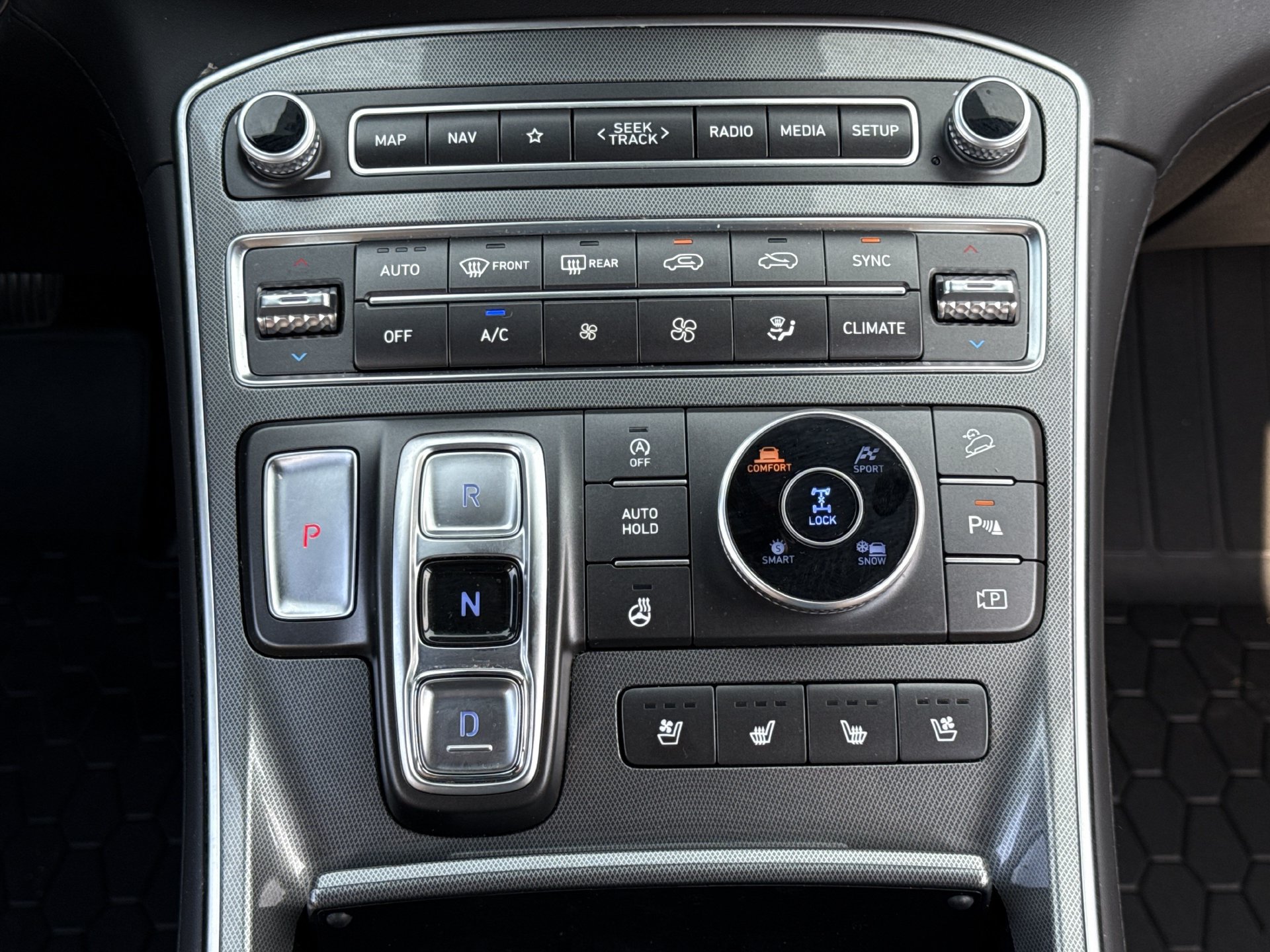 Used 2023 Hyundai Santa Fe Calligraphy AWD/4WD image 7