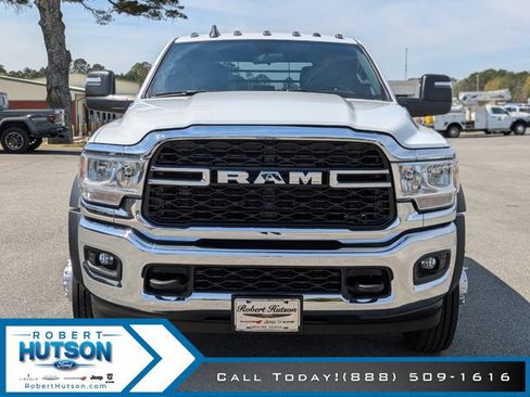 New 2024 RAM 4500 Tradesman w/ Chrome Appearance Group image 3