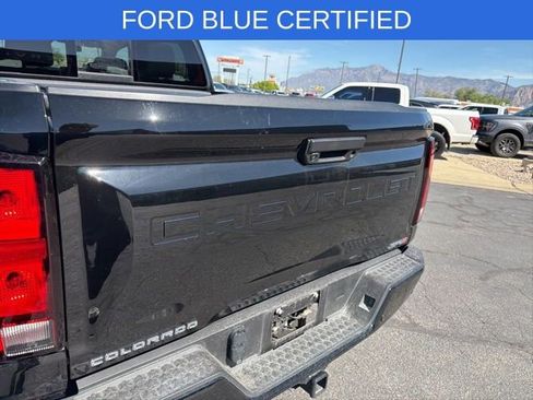Used 2024 Chevrolet Colorado ZR2 w/ ZR2 Convenience Package III AWD/4WD image 29