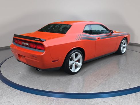 Used 2009 Dodge Challenger SRT8 w/ SRT Option Group II RWD image 5