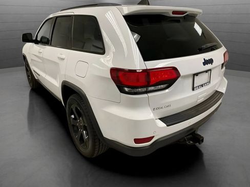 Used 2020 Jeep Grand Cherokee Laredo RWD image 7