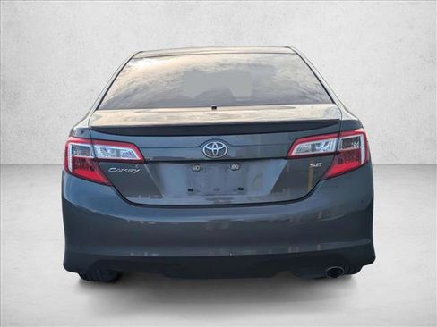 Used 2012 Toyota Camry SE FWD image 6