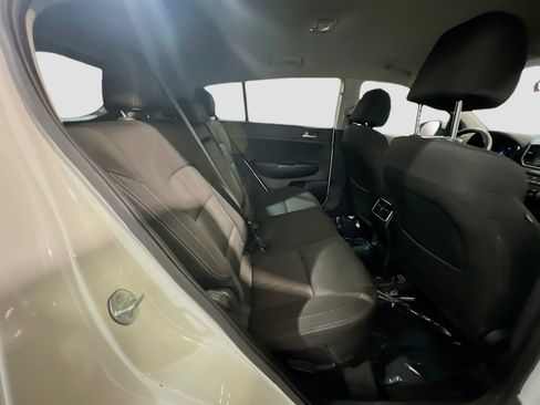 Used 2020 Kia Sportage LX FWD image 19
