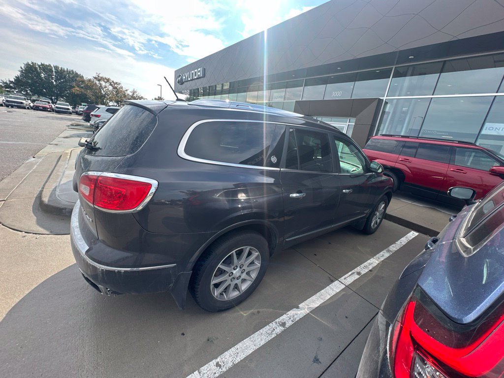 Used 2015 Buick Enclave Leather FWD image 8