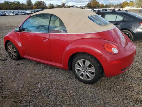 Used 2010 Volkswagen Beetle Convertible image 4