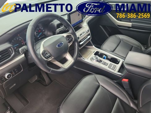 Used 2023 Ford Explorer XLT w/ Equipment Group 202A RWD image 19