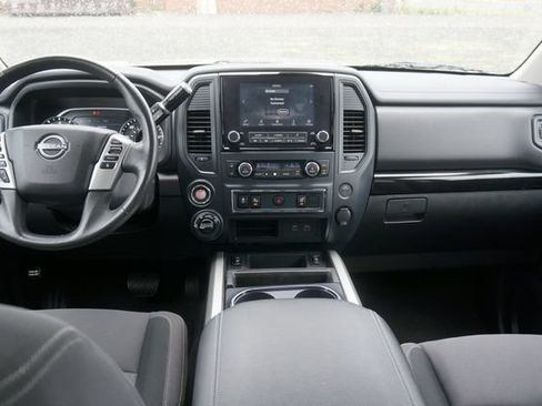 Certified 2024 Nissan Titan SV w/ SV Convenience Package AWD/4WD image 6