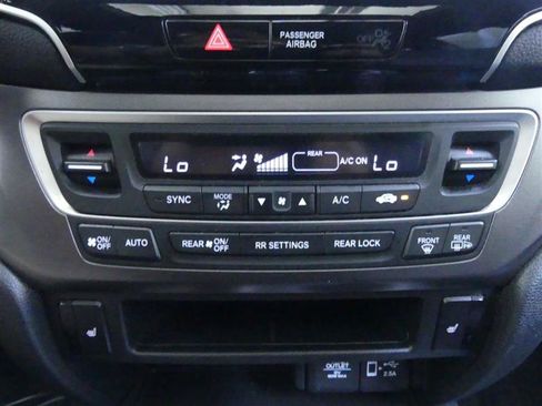 Used 2021 Honda Pilot EX-L image 12