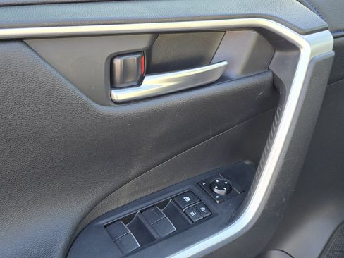 Used 2020 Toyota RAV4 XSE w/ XSE Grade Weather Package image 38