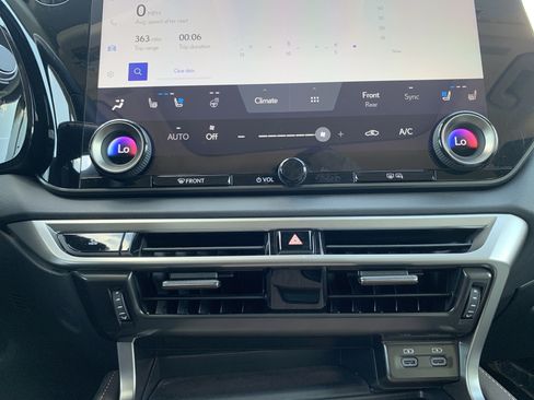 Used 2025 Lexus RX 350 Premium Plus w/ Accessory Package (Z1) FWD image 29