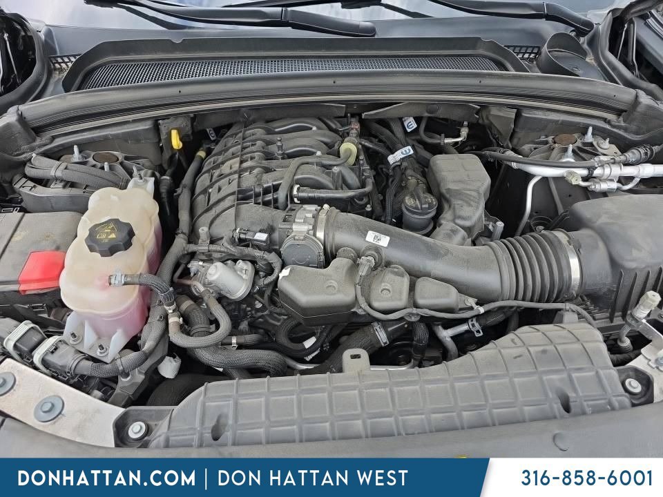 Used 2023 Jeep Grand Cherokee L Limited AWD/4WD image 6