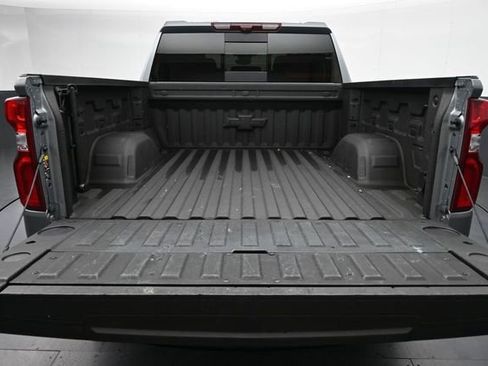 Used 2025 Chevrolet Silverado 1500 High Country AWD/4WD image 38