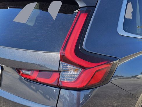 Used 2023 Honda CR-V EX-L image 9