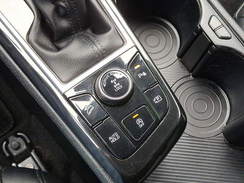 Used 2023 Kia Sportage EX image 25