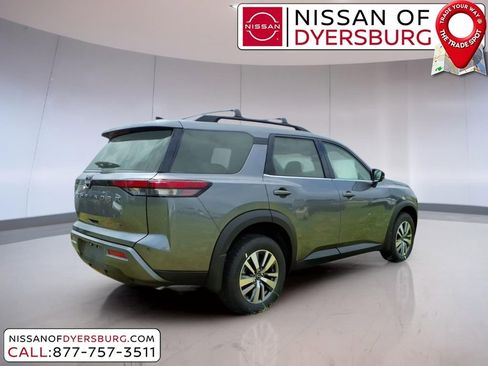 New 2026 Nissan Pathfinder SL w/ Cargo Package FWD image 3