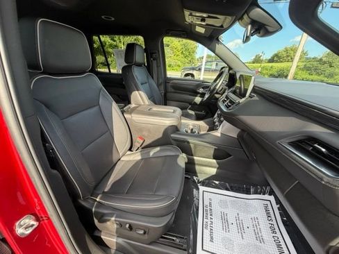 Used 2023 GMC Yukon SLT AWD/4WD image 40