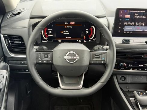 Used 2026 Nissan Rogue SL FWD image 21