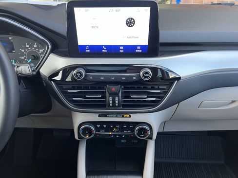 Used 2022 Ford Escape SEL image 21