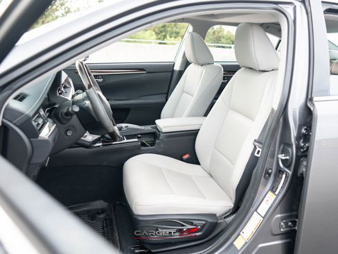 Used 2018 Lexus ES 350 w/ Premier Package image 16