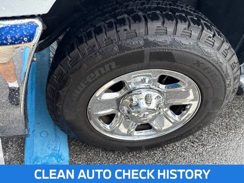 Used 2018 RAM 2500 Tradesman w/ Chrome Appearance Group AWD/4WD image 2