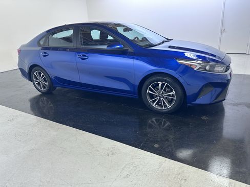 Used 2022 Kia Forte LXS FWD image 21