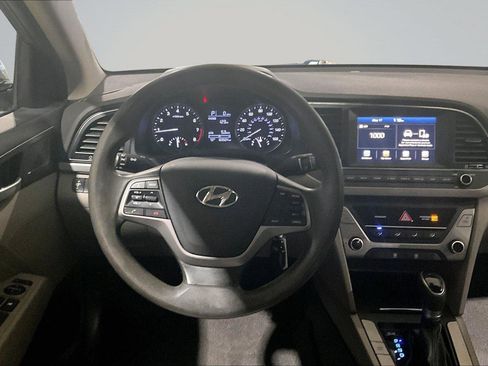 Used 2017 Hyundai Elantra SE FWD image 6