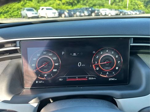Used 2023 Hyundai Tucson Limited AWD/4WD image 18