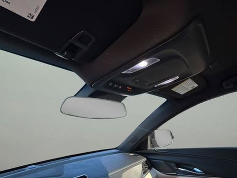 Used 2023 Cadillac CT4 Luxury RWD image 27