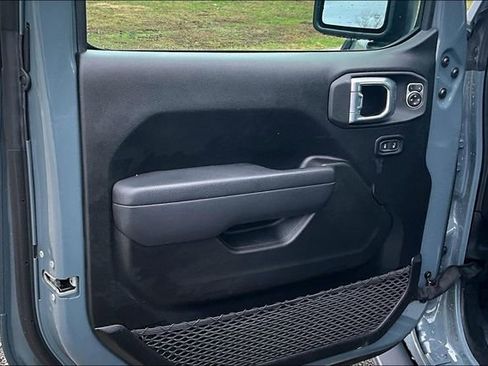 Used 2024 Jeep Wrangler Willys image 23