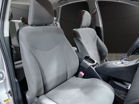 Used 2013 Toyota Prius Two image 15