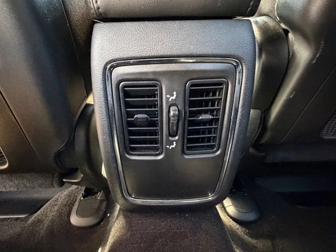 Certified 2022 Jeep Grand Cherokee Laredo E AWD/4WD image 33