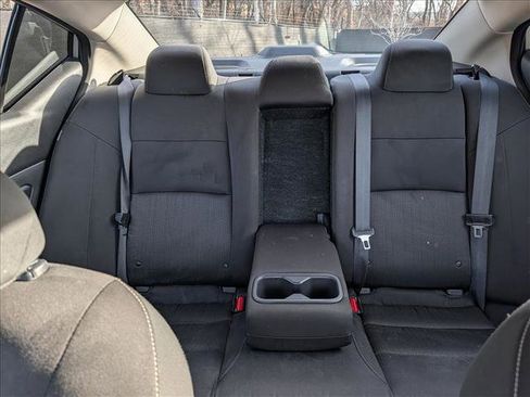 Used 2024 Nissan Altima 2.5 SV image 17