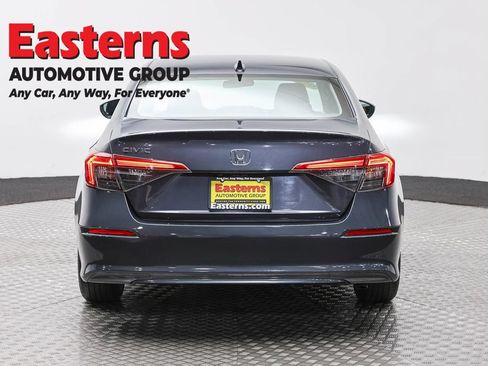 Used 2023 Honda Civic LX image 6