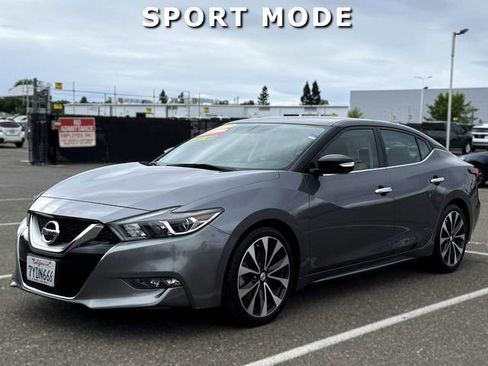 Used 2017 Nissan Maxima SR FWD image 8