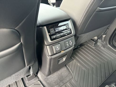 New 2026 Subaru Ascent Touring w/ Popular Package #2 AWD/4WD image 29
