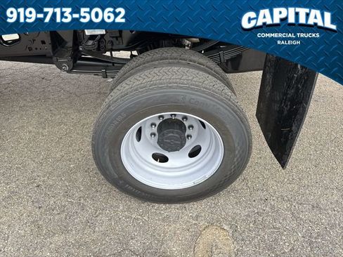 New 2025 Ford F550 2WD Regular Cab Super Duty w/ XL Chrome Package image 13