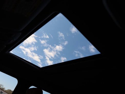 Used 2016 Mercedes-Benz G 550 4MATIC 4dr G 550 image 16