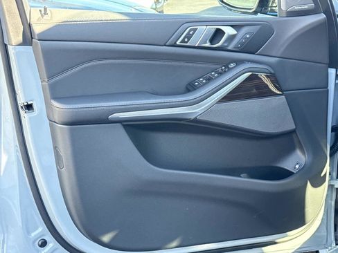 New 2026 BMW X5 xDrive50e image 26