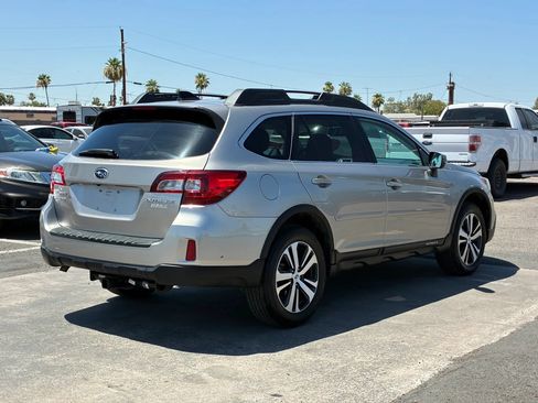 Used 2016 Subaru Outback 2.5i Limited AWD/4WD image 9