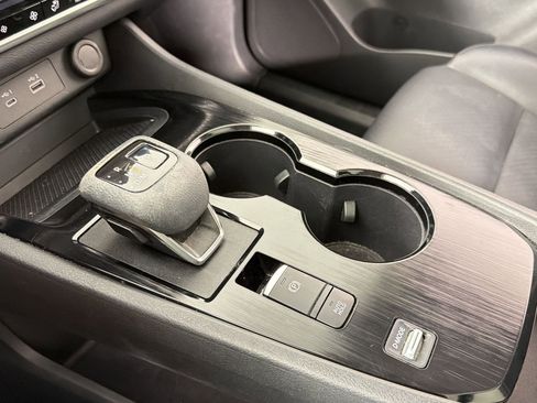 Used 2021 Nissan Rogue SV w/ Premium Package image 26