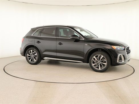 Certified 2023 Audi Q5 2.0T Premium w/ Convenience Package image 9