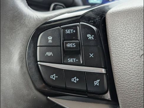 Used 2021 Ford Explorer Platinum w/ Equipment Group 601A AWD/4WD image 19