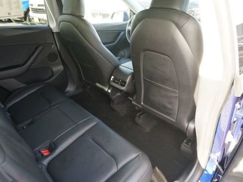 Used 2022 Tesla Model Y Long Range AWD/4WD image 15