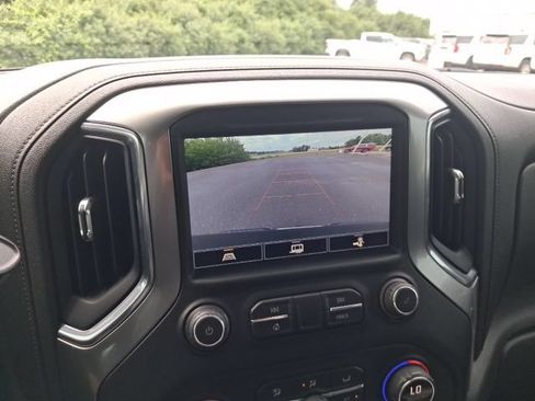Used 2021 Chevrolet Silverado 1500 LTZ AWD/4WD image 15